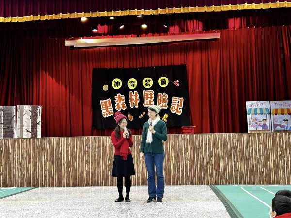 歡笑滿溢的聖誕日：感謝會長及副會長送上聖誕驚喜，與平鎮DRAMA劇團共度愉快時光